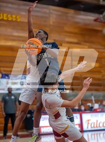 Thumbnail 2 in Mater Dei Catholic @ Torrey Pines photogallery.