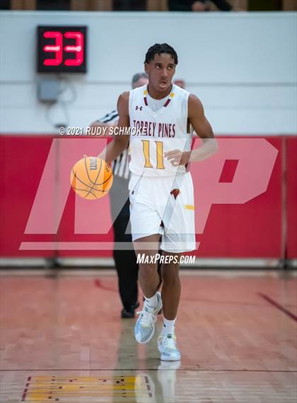 Thumbnail 1 in Mater Dei Catholic @ Torrey Pines photogallery.