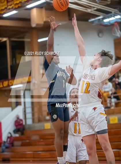 Thumbnail 2 in Mater Dei Catholic @ Torrey Pines photogallery.