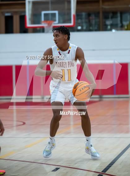 Thumbnail 1 in Mater Dei Catholic @ Torrey Pines photogallery.