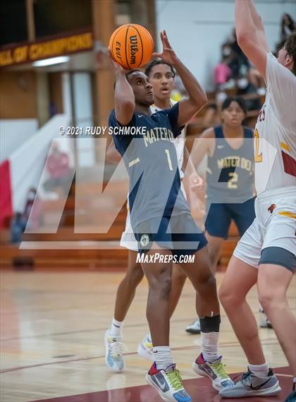 Thumbnail 1 in Mater Dei Catholic @ Torrey Pines photogallery.