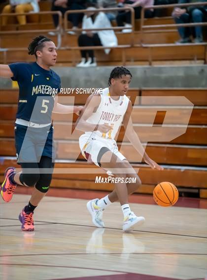 Thumbnail 2 in Mater Dei Catholic @ Torrey Pines photogallery.