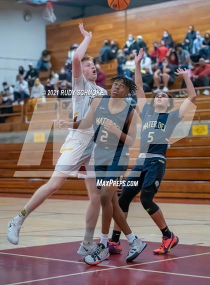 Thumbnail 1 in Mater Dei Catholic @ Torrey Pines photogallery.