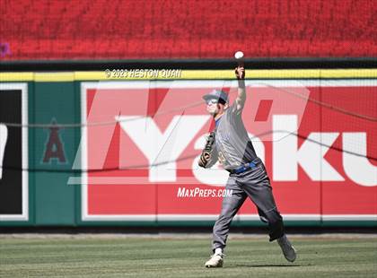 Thumbnail 2 in Fountain Valley vs. Yorba Linda (Halo Classic) photogallery.