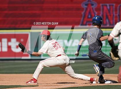 Thumbnail 3 in Fountain Valley vs. Yorba Linda (Halo Classic) photogallery.