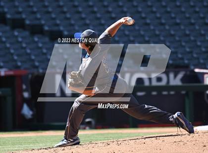 Thumbnail 2 in Fountain Valley vs. Yorba Linda (Halo Classic) photogallery.
