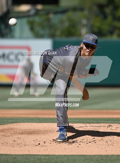 Thumbnail 2 in Fountain Valley vs. Yorba Linda (Halo Classic) photogallery.