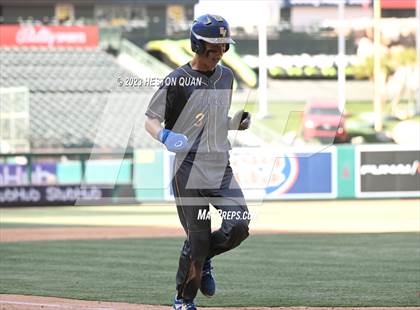 Thumbnail 3 in Fountain Valley vs. Yorba Linda (Halo Classic) photogallery.