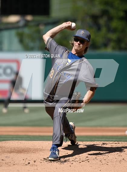 Thumbnail 3 in Fountain Valley vs. Yorba Linda (Halo Classic) photogallery.