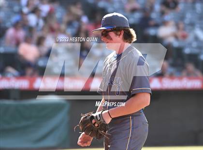 Thumbnail 2 in Fountain Valley vs. Yorba Linda (Halo Classic) photogallery.