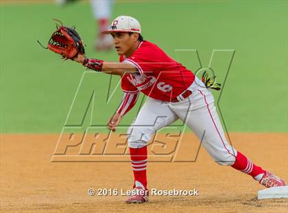 Thumbnail 3 in King vs. Robstown (UIL 4A Regional Quarterfinal) photogallery.