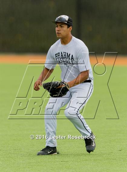 Thumbnail 2 in King vs. Robstown (UIL 4A Regional Quarterfinal) photogallery.