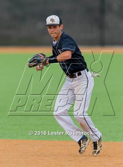 Thumbnail 3 in King vs. Robstown (UIL 4A Regional Quarterfinal) photogallery.
