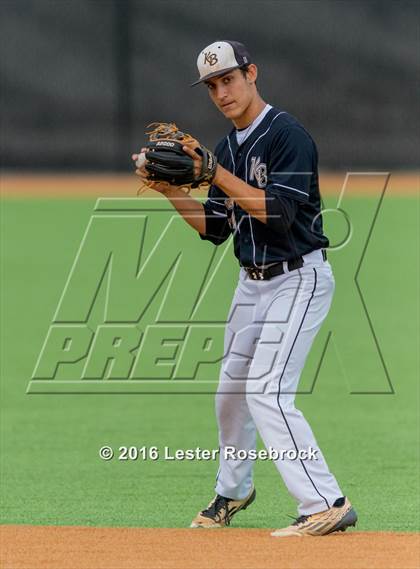 Thumbnail 1 in King vs. Robstown (UIL 4A Regional Quarterfinal) photogallery.