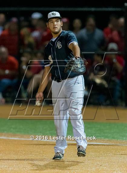 Thumbnail 2 in King vs. Robstown (UIL 4A Regional Quarterfinal) photogallery.