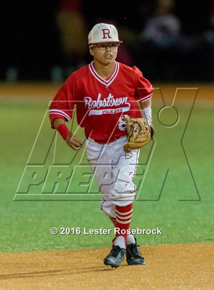 Thumbnail 1 in King vs. Robstown (UIL 4A Regional Quarterfinal) photogallery.