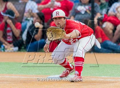 Thumbnail 2 in King vs. Robstown (UIL 4A Regional Quarterfinal) photogallery.