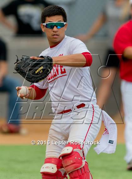 Thumbnail 3 in King vs. Robstown (UIL 4A Regional Quarterfinal) photogallery.