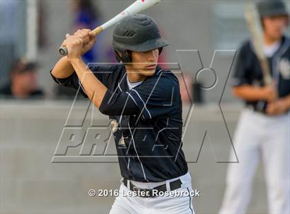Thumbnail 1 in King vs. Robstown (UIL 4A Regional Quarterfinal) photogallery.