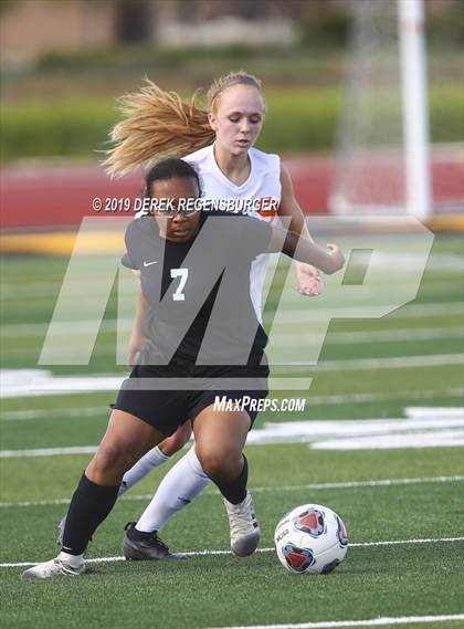Thumbnail 2 in Vail Mountain vs Prospect Ridge Academy (CHSAA 3A Quarterfinal) photogallery.
