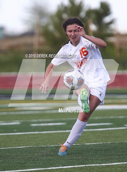 Thumbnail 3 in Vail Mountain vs Prospect Ridge Academy (CHSAA 3A Quarterfinal) photogallery.