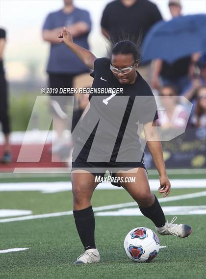 Thumbnail 2 in Vail Mountain vs Prospect Ridge Academy (CHSAA 3A Quarterfinal) photogallery.