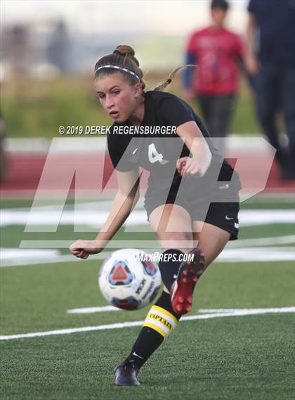 Thumbnail 3 in Vail Mountain vs Prospect Ridge Academy (CHSAA 3A Quarterfinal) photogallery.