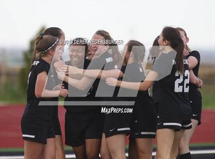 Thumbnail 2 in Vail Mountain vs Prospect Ridge Academy (CHSAA 3A Quarterfinal) photogallery.
