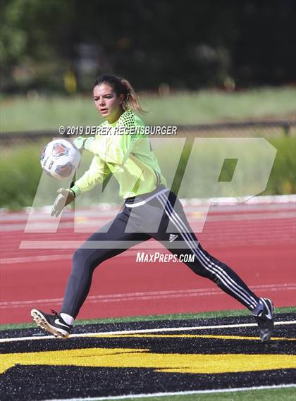 Thumbnail 1 in Vail Mountain vs Prospect Ridge Academy (CHSAA 3A Quarterfinal) photogallery.
