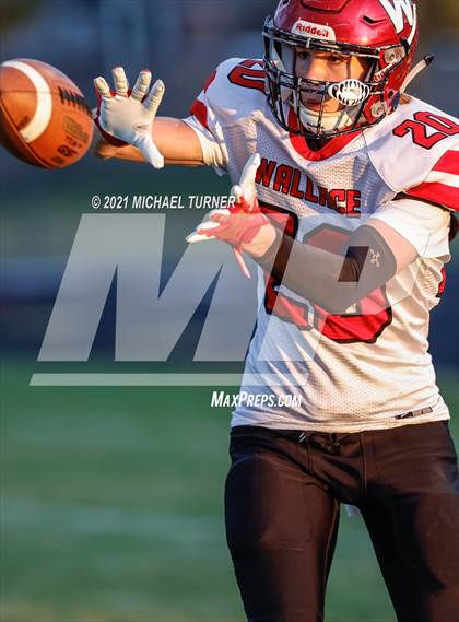 Thumbnail 2 in Wallace vs Lakeside (1AD1 District 1 Championship) photogallery.