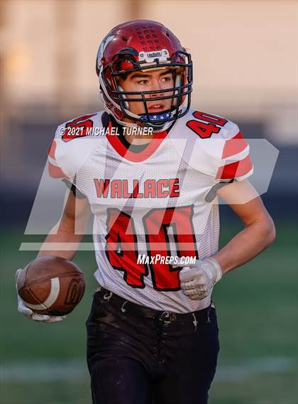 Thumbnail 2 in Wallace vs Lakeside (1AD1 District 1 Championship) photogallery.