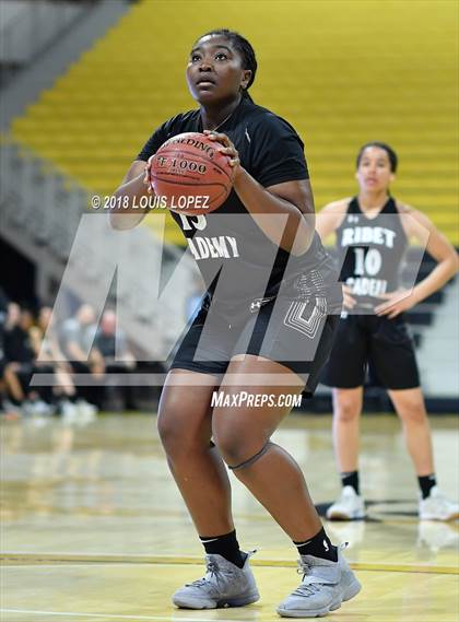 Thumbnail 2 in Ribet Academy @ Serra (CIF DIV 1 Southern Regional Final) photogallery.