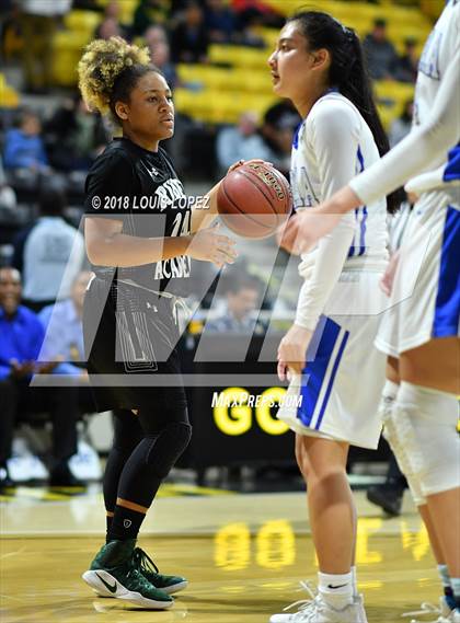Thumbnail 2 in Ribet Academy @ Serra (CIF DIV 1 Southern Regional Final) photogallery.