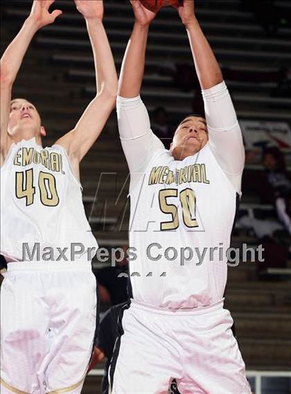 Thumbnail 1 in Pasadena Memorial vs Pasadena (McDonald's Texas Invitational) photogallery.