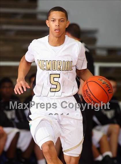 Thumbnail 1 in Pasadena Memorial vs Pasadena (McDonald's Texas Invitational) photogallery.