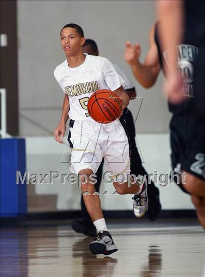 Thumbnail 3 in Pasadena Memorial vs Pasadena (McDonald's Texas Invitational) photogallery.