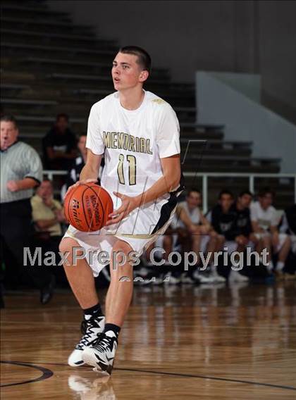 Thumbnail 1 in Pasadena Memorial vs Pasadena (McDonald's Texas Invitational) photogallery.