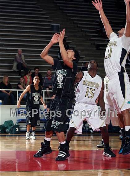 Thumbnail 3 in Pasadena Memorial vs Pasadena (McDonald's Texas Invitational) photogallery.