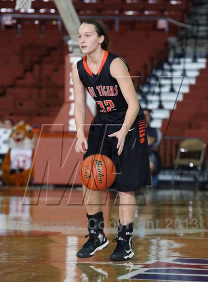 Thumbnail 1 in Brock vs. Centerville (UIL 2A Semifinal) photogallery.