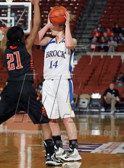 Thumbnail 3 in Brock vs. Centerville (UIL 2A Semifinal) photogallery.