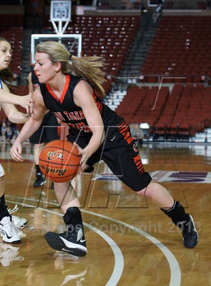 Thumbnail 3 in Brock vs. Centerville (UIL 2A Semifinal) photogallery.