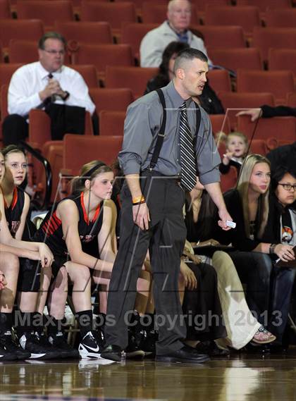 Thumbnail 2 in Brock vs. Centerville (UIL 2A Semifinal) photogallery.