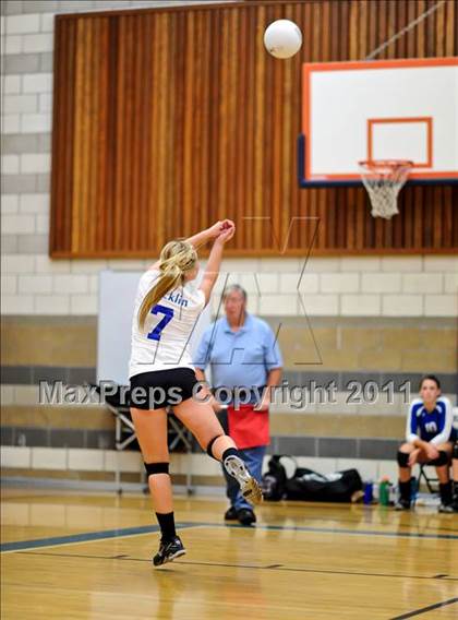 Thumbnail 1 in Whitney @ Rocklin photogallery.