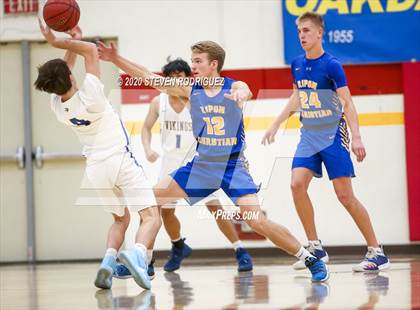 Thumbnail 1 in Ripon Christian vs. South Tahoe photogallery.