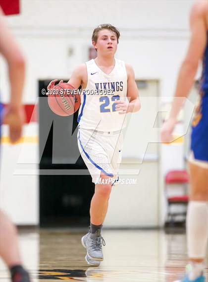 Thumbnail 3 in Ripon Christian vs. South Tahoe photogallery.