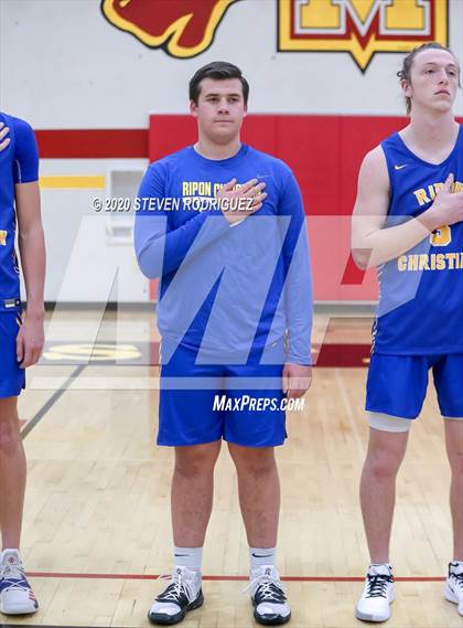 Thumbnail 1 in Ripon Christian vs. South Tahoe photogallery.
