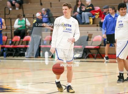 Thumbnail 2 in Ripon Christian vs. South Tahoe photogallery.
