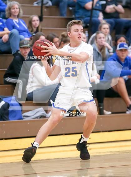Thumbnail 2 in Ripon Christian vs. South Tahoe photogallery.
