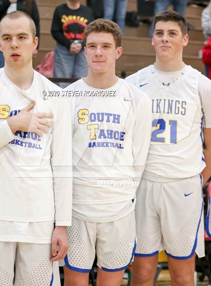 Thumbnail 1 in Ripon Christian vs. South Tahoe photogallery.