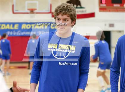 Thumbnail 3 in Ripon Christian vs. South Tahoe photogallery.